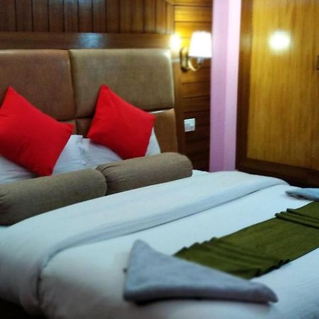 Dormico'S Hotel Snowbird Manali  Bagian luar foto