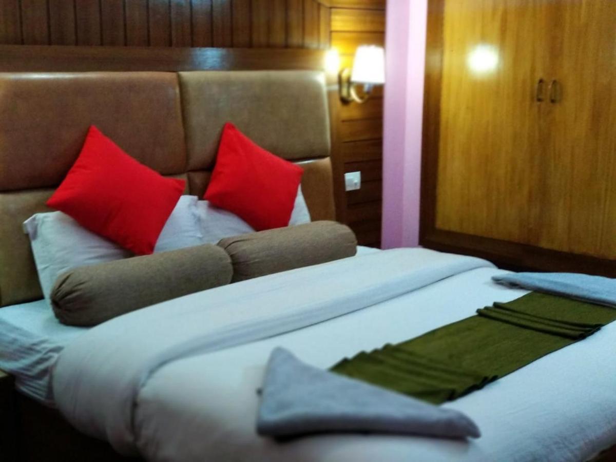 Dormico'S Hotel Snowbird Manali  Bagian luar foto
