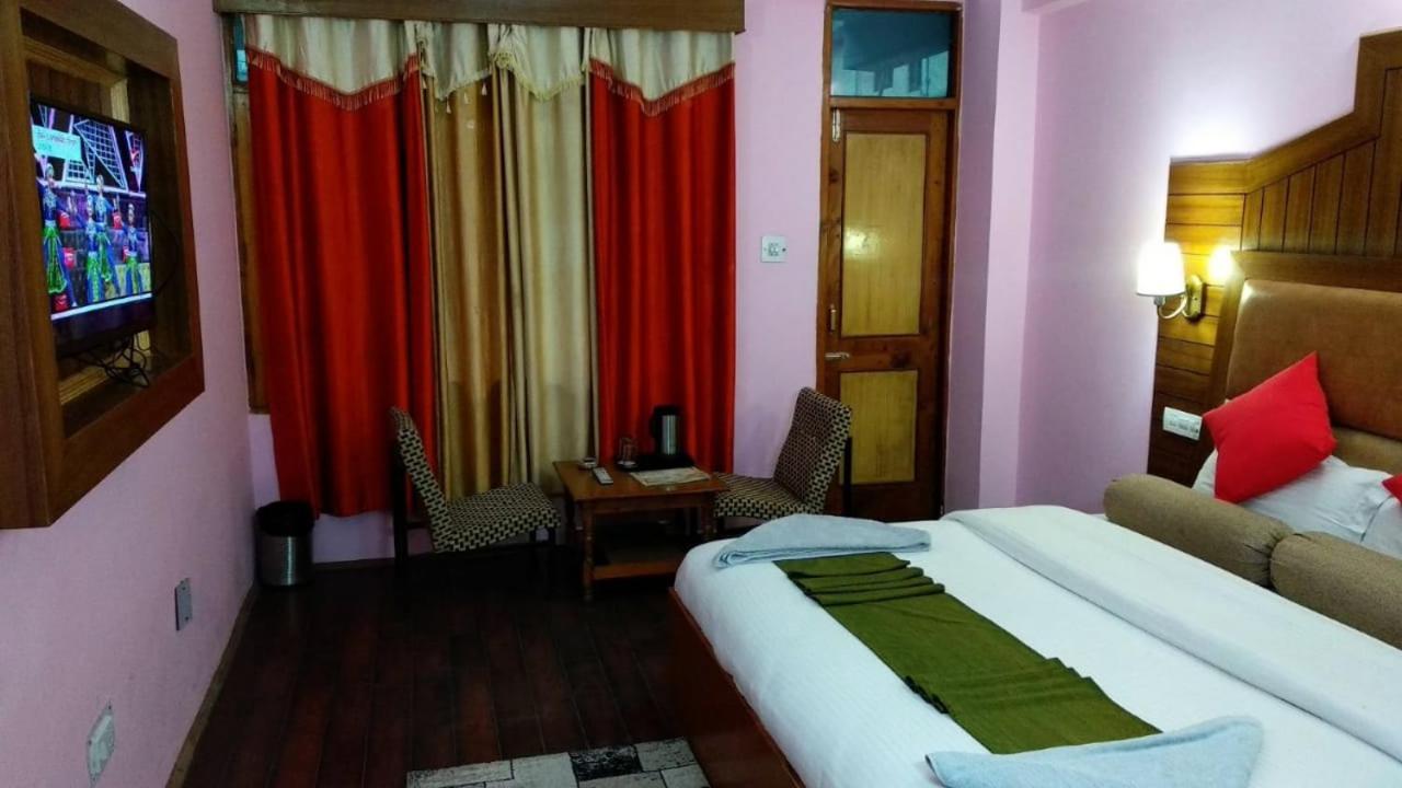 Dormico'S Hotel Snowbird Manali  Bagian luar foto