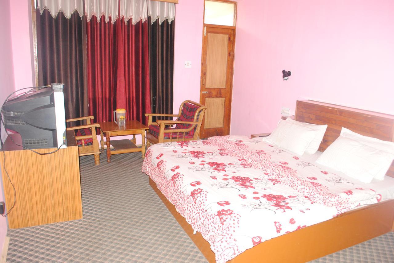 Dormico'S Hotel Snowbird Manali  Bagian luar foto